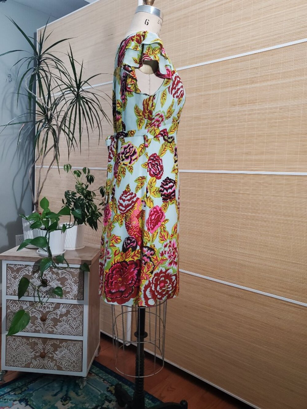 Pre-Loved Vintage Nanette Lepore Aqua Floral Cha Cha Mini Dress size 6 - Picture 4 of 13